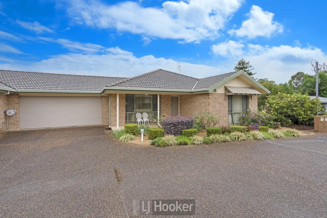 Main view of Homely unit listing, 4/1 Barry Avenue, Toronto NSW 2283