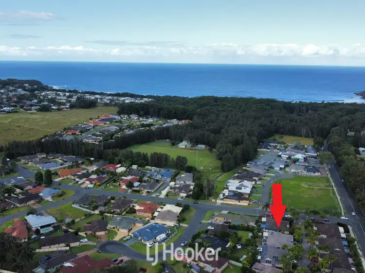 8/2 James Foster Drive, Hallidays Point NSW 2430