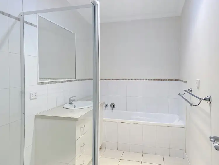 Sixth view of Homely unit listing, Unit 3/36 Palaroo Street, Swan Hill VIC 3585