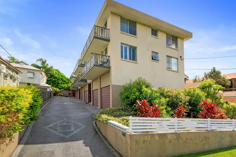Main view of Homely unit listing, 4/31 St Leonards Street, Coorparoo QLD 4151