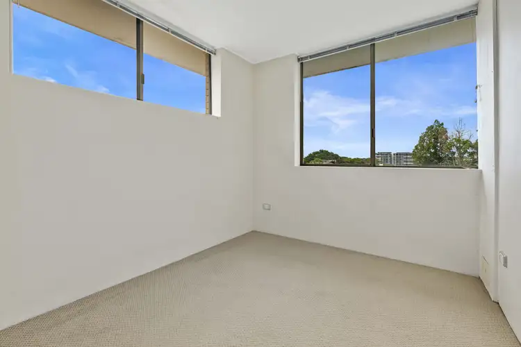 Fifth view of Homely unit listing, 4/31 St Leonards Street, Coorparoo QLD 4151