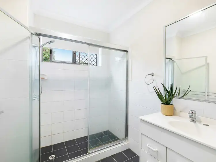 Sixth view of Homely unit listing, 3/38 Peach Street, Greenslopes QLD 4120