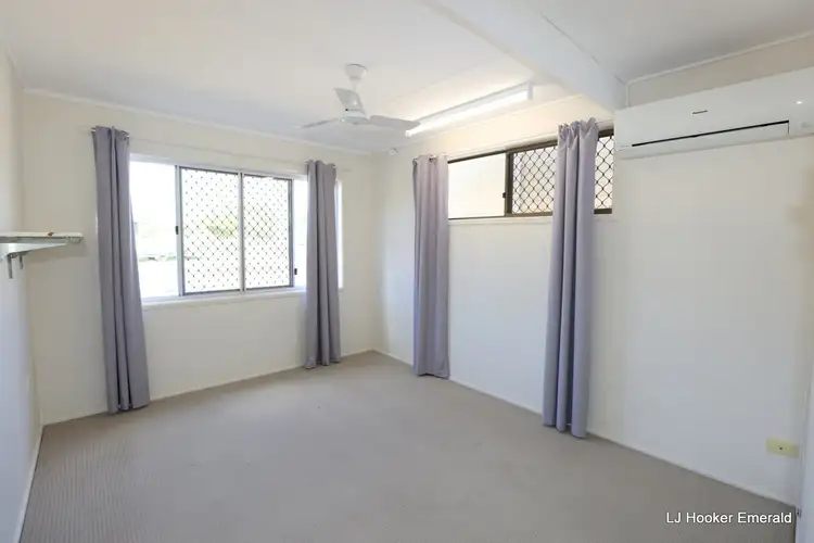 Sixth view of Homely house listing, 1 Dearden Place, Emerald QLD 4720