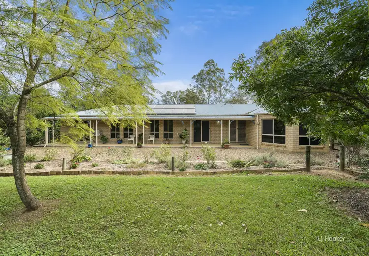 17 Windsor Drive, Mount Hallen QLD 4312