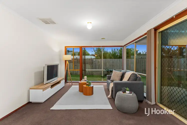 Sixth view of Homely house listing, 5 Shelley Place, Hoppers Crossing VIC 3029