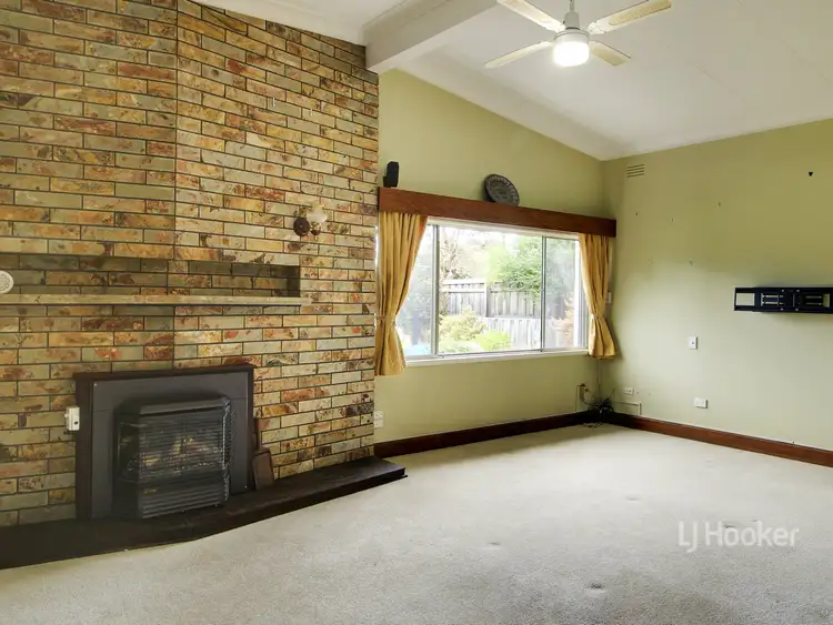 Third view of Homely house listing, 2 Jennings Street, Bairnsdale VIC 3875