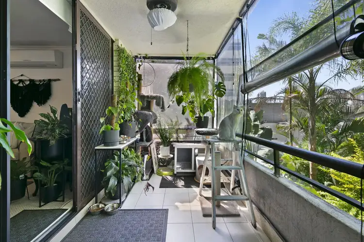 Fifth view of Homely unit listing, 6/81 Brighton Parade, Southport QLD 4215