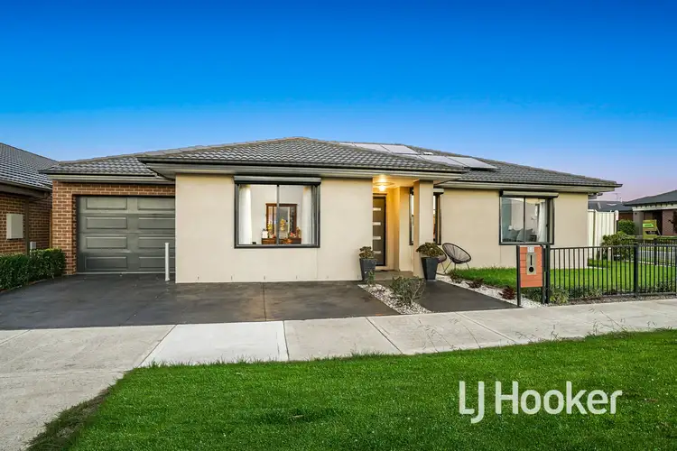23 Parkgate Drive