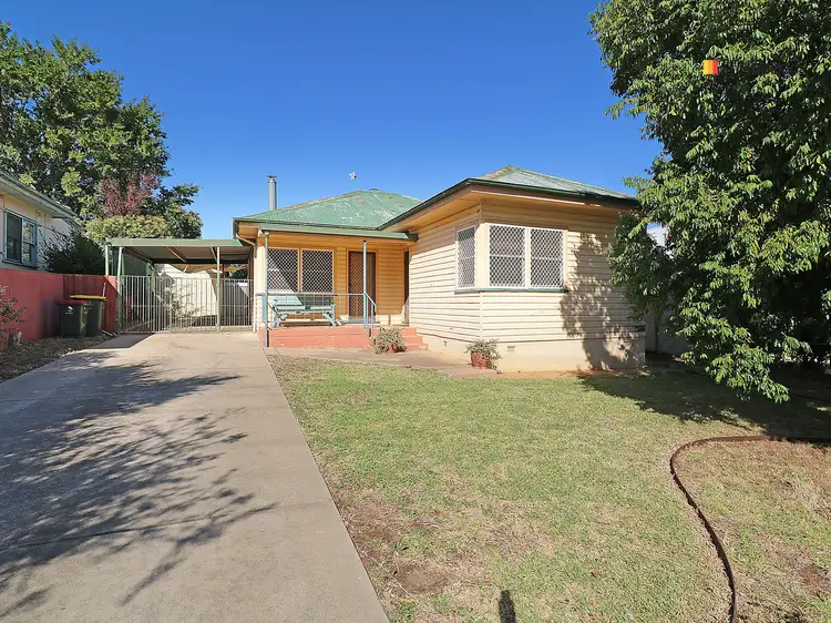 Main view of Homely house listing, 136 Fernleigh Road, Mount Austin NSW 2650