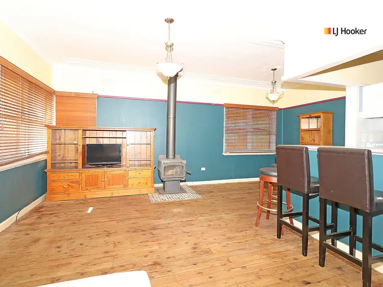 Second view of Homely house listing, 136 Fernleigh Road, Mount Austin NSW 2650