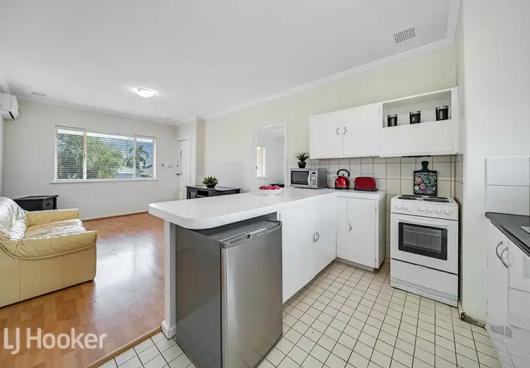 Fifth view of Homely apartment listing, 5/1A Hobbs Avenue, Como WA 6152