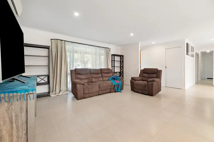 Sixth view of Homely house listing, 1 MacIntyre Place, Charnwood ACT 2615