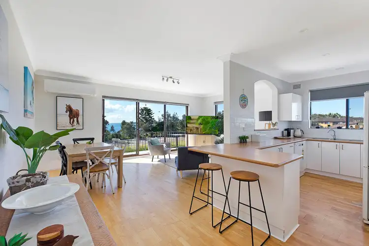Second view of Homely unit listing, 2/6 Lynch Crescent, The Entrance North NSW 2261