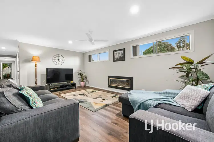 Fifth view of Homely house listing, 2 Kirwan Drive, Cranbourne East VIC 3977