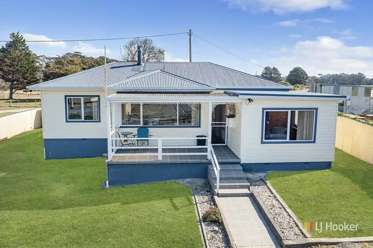235 Old Bass Highway, Wynyard TAS 7325