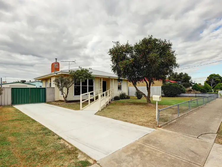 Main view of Homely house listing, 25 Higgins Street, Wangaratta VIC 3677