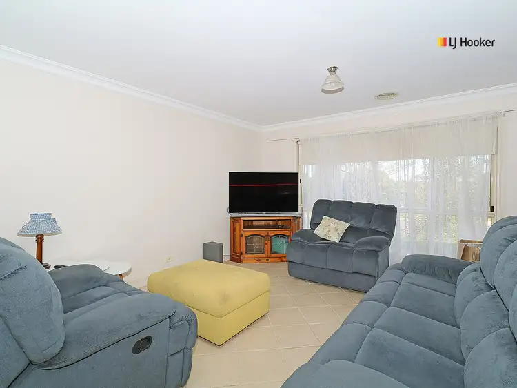 Fifth view of Homely house listing, Unit 2/2 Madin Place, Estella NSW 2650