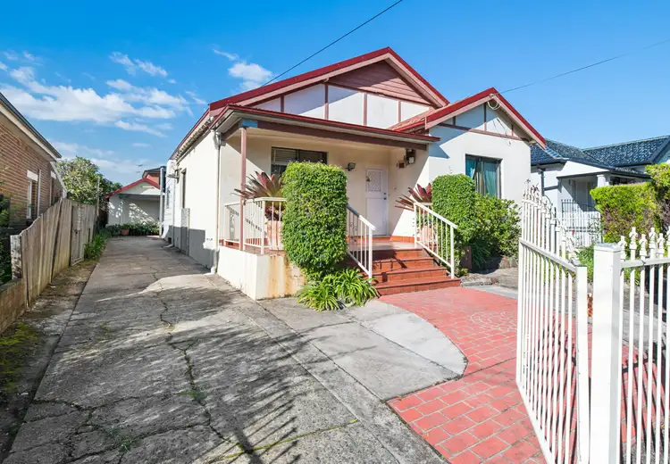 36 Matthews Street, Punchbowl NSW 2196