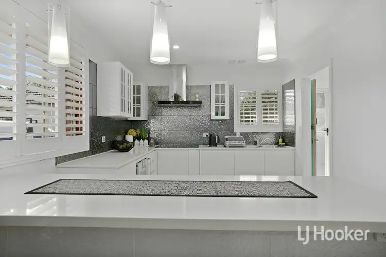 16 Palau Crescent, Lethbridge Park NSW 2770