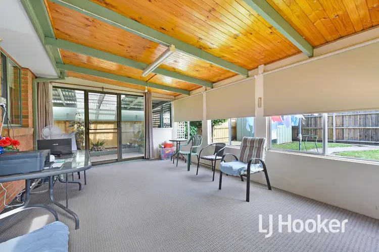 Fifth view of Homely house listing, 5 Alison Close, Pakenham VIC 3810