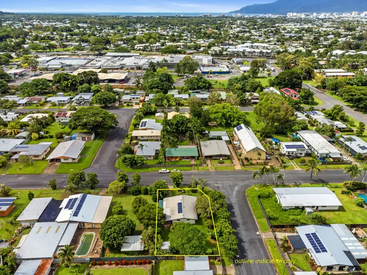 449 McCoombe Street, Mooroobool QLD 4870