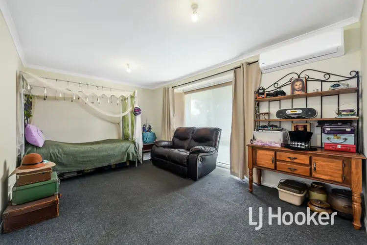 Fifth view of Homely house listing, 39 Bellbrae Crescent, Cranbourne West VIC 3977