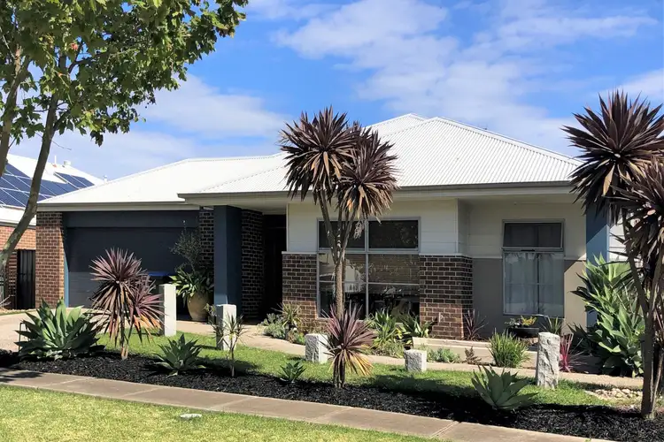 5 Sage Close, Point Cook VIC 3030
