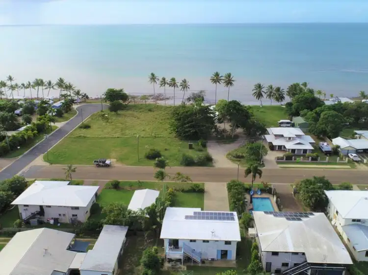 13 Howard Street, Bowen QLD 4805