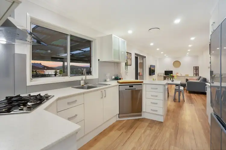 21 Morley Avenue, Bateau Bay NSW 2261