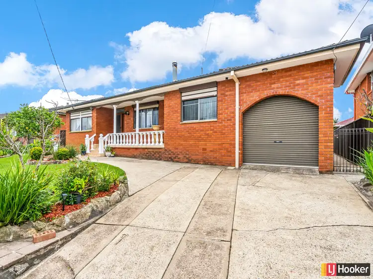 14 Maree Avenue, Cabramatta West NSW 2166