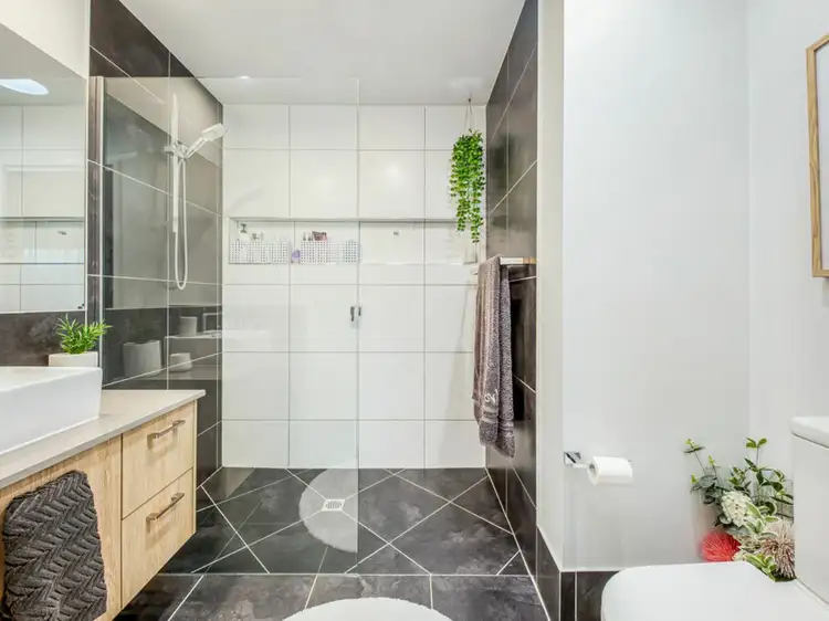 Seventh view of Homely semi-detached listing, 1/17 Wood Crescent, Baringa QLD 4551