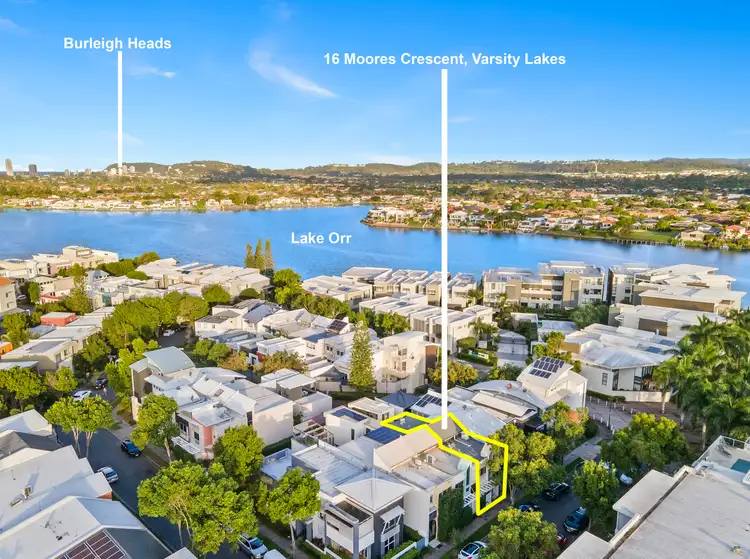 16 Moores Crescent, Varsity Lakes QLD 4227
