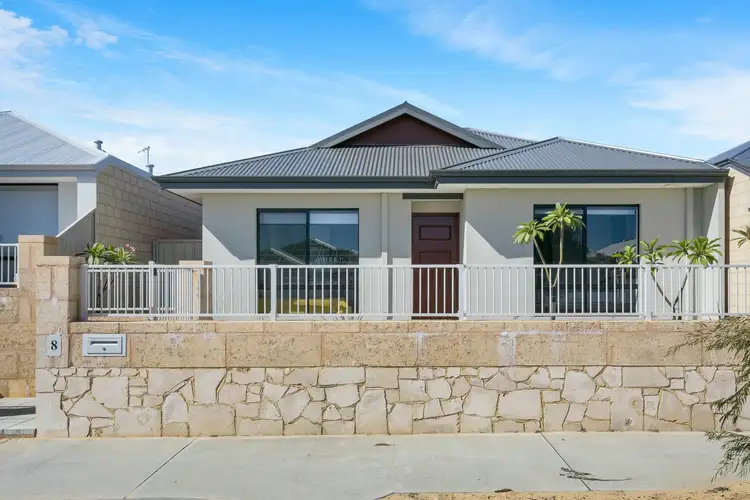 8 Manarola Loop, Coogee WA 6166