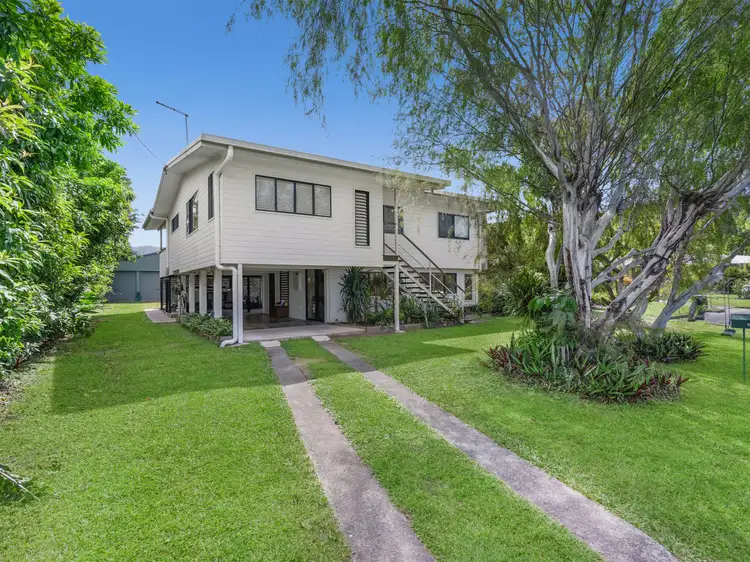 4 Compass Close, Edge Hill QLD 4870