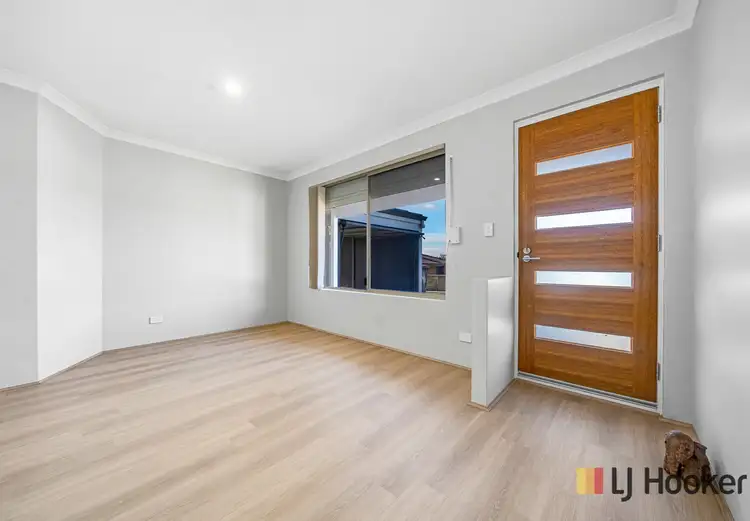 Third view of Homely house listing, 8 Seamet Rise, Merriwa WA 6030