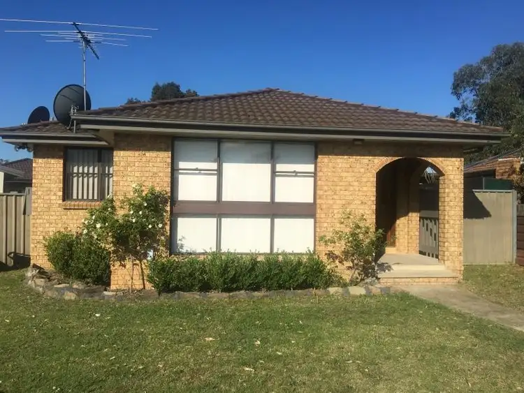 8 Anton Place, Bonnyrigg NSW 2177