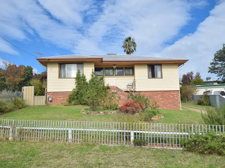 106 Berthong Street, Young NSW 2594