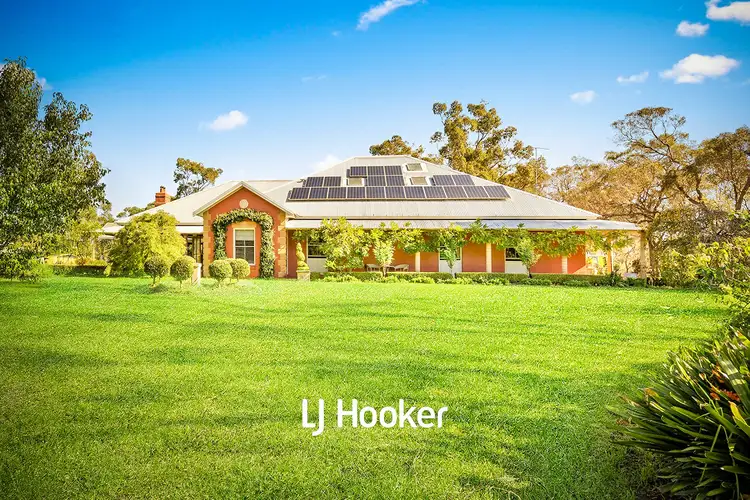 12 Binalong Road, Kenthurst NSW 2156
