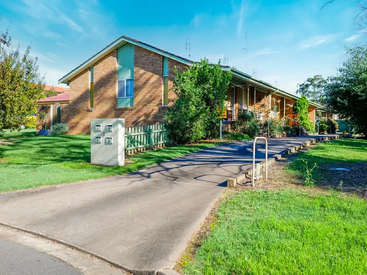 3/5 Dunlop Close, Singleton NSW 2330