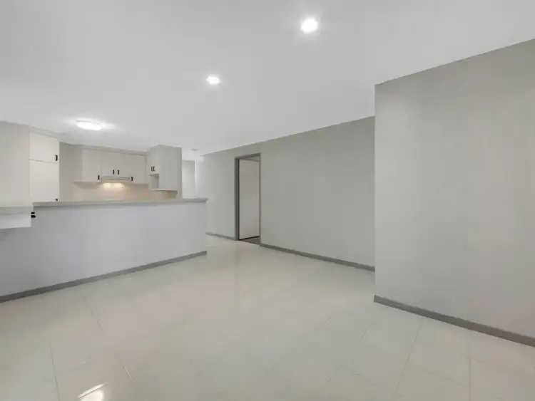 Seventh view of Homely house listing, 4 Fawley Close, Telina QLD 4680