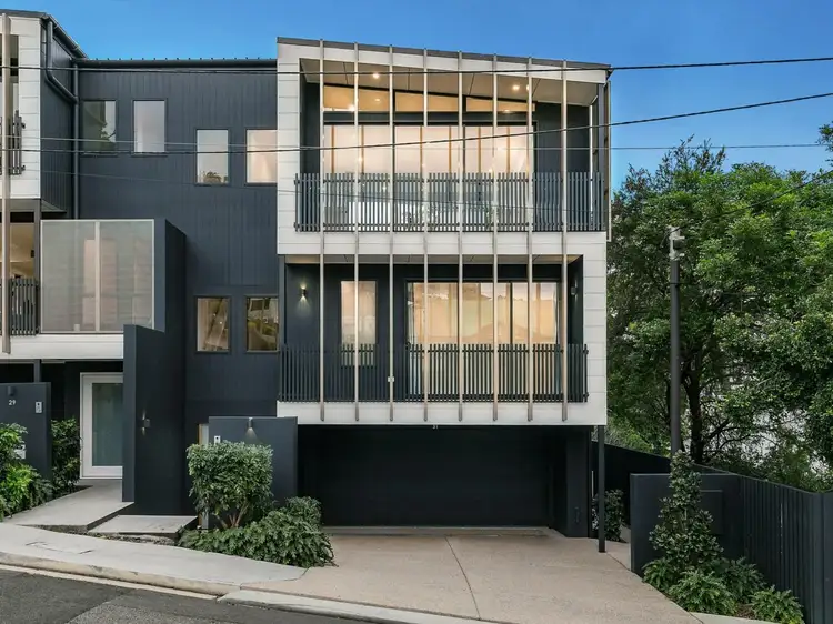 31 Roche Avenue, Bowen Hills QLD 4006