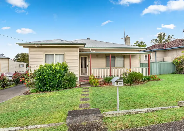 6 Nicoll Street, Taree NSW 2430
