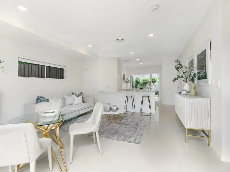 Main view of Homely townhouse listing, 1/19 Donald Street, Camp Hill QLD 4152
