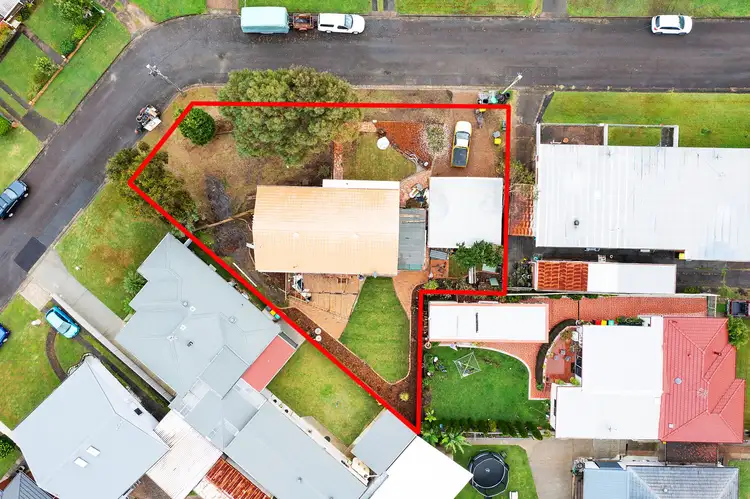 29 Bell Street, Belmont North NSW 2280