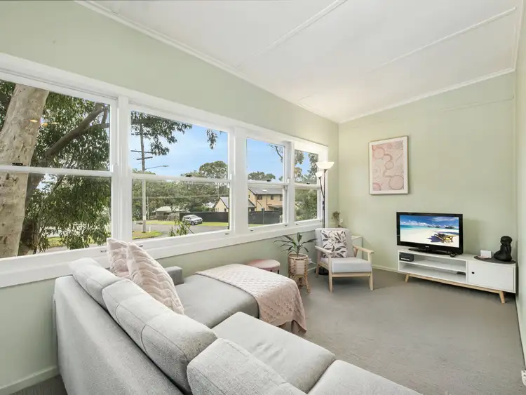 Sixth view of Homely house listing, 2 Huene Avenue, Halekulani NSW 2262