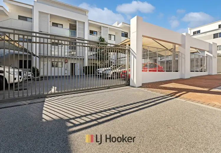 10/1 Walsh Loop, Joondalup WA 6027