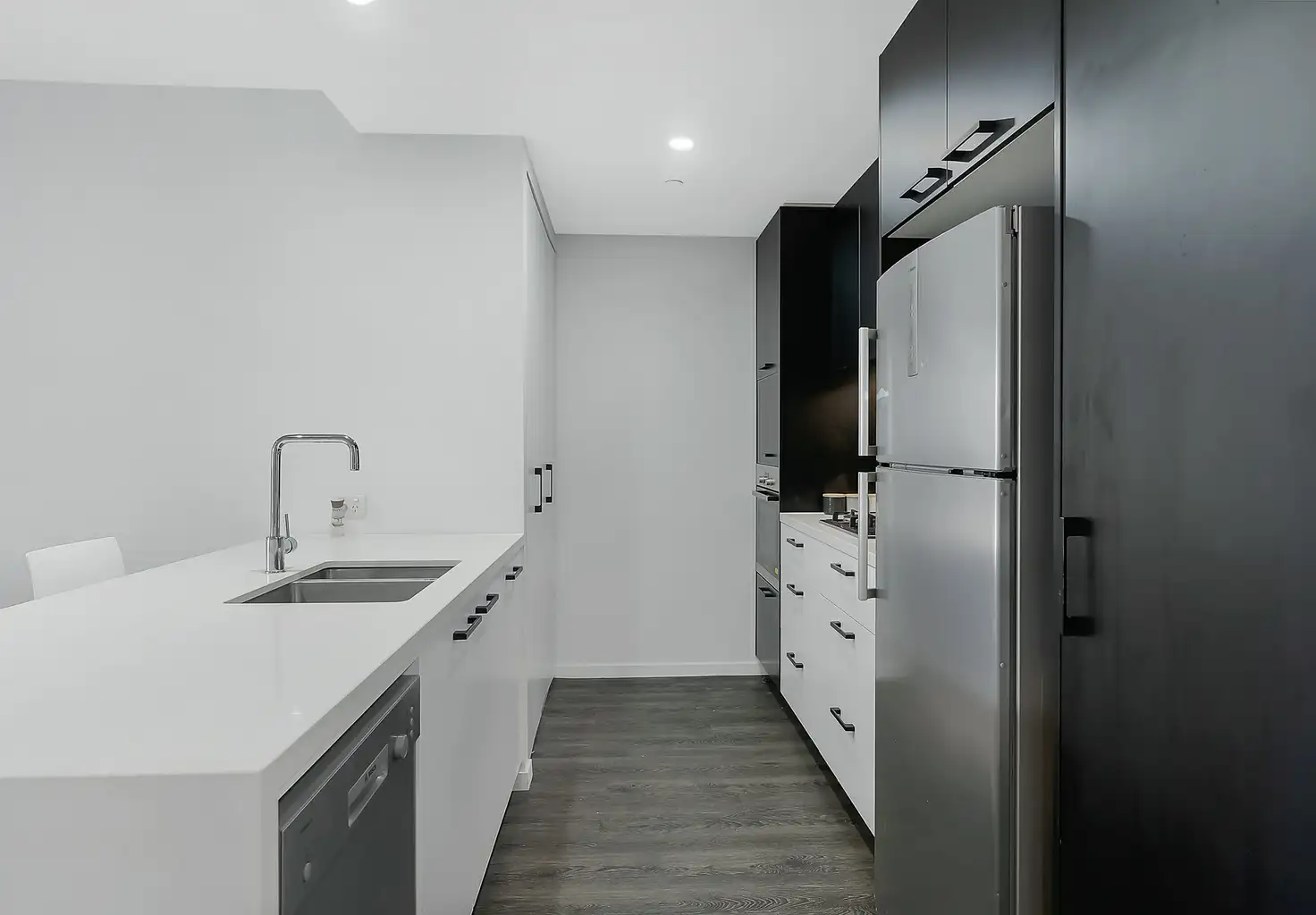 Main view of Homely apartment listing, 506/28 Wolseley Street, Woolloongabba QLD 4102