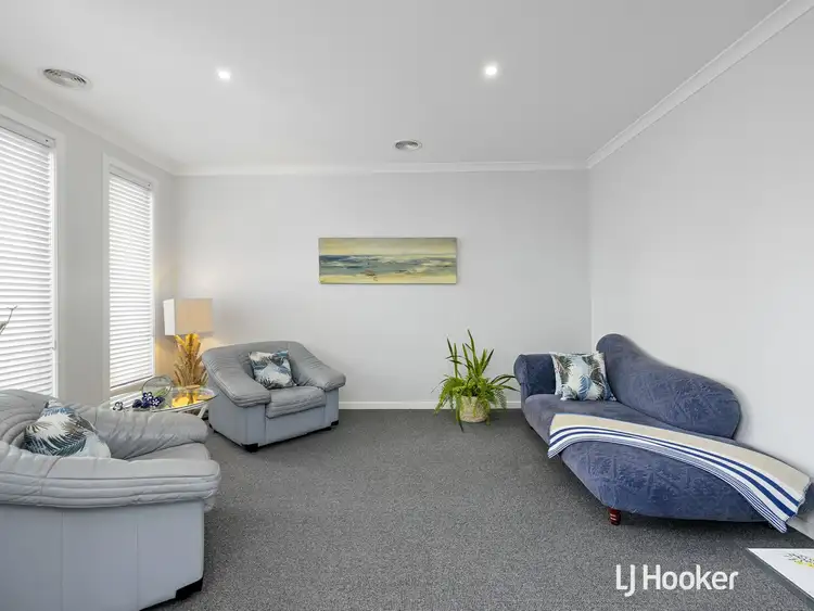 Fifth view of Homely house listing, 2 Honeyeater Circuit, Inverloch VIC 3996