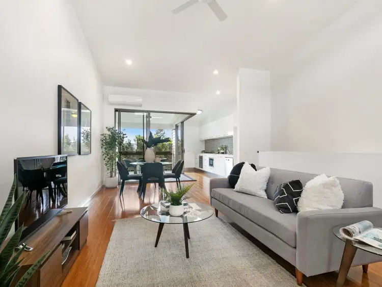 Main view of Homely townhouse listing, 7/19 Kennington Road, Camp Hill QLD 4152