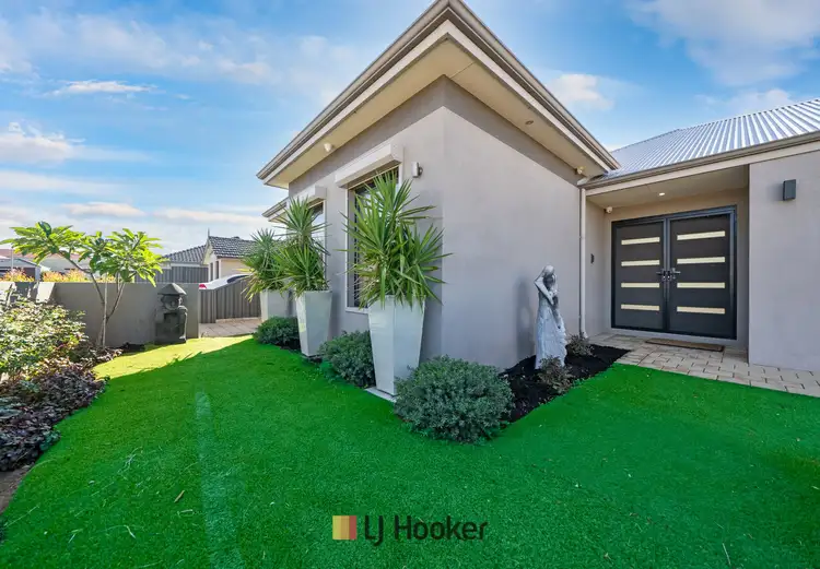 Second view of Homely house listing, 6 Hookstone Drive, Landsdale WA 6065